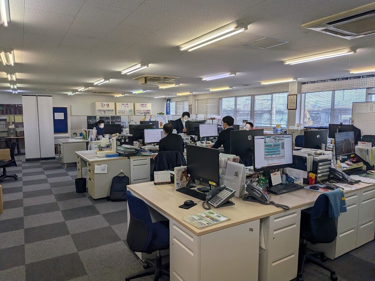 ○執務室内（KKJ1）